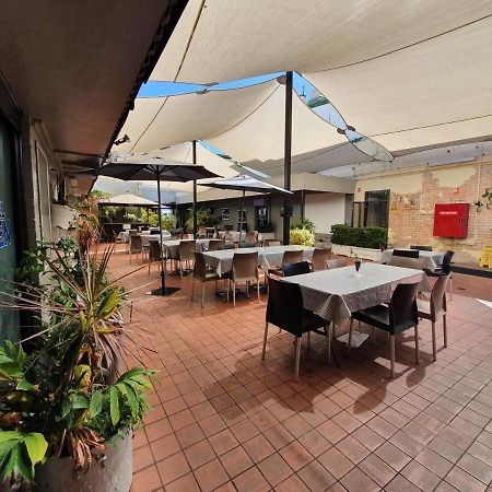 טאונסביל Hotel Allen מראה חיצוני תמונה