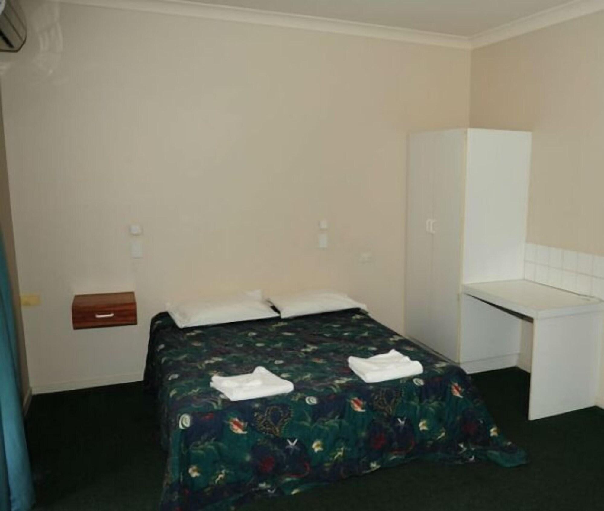 טאונסביל Hotel Allen מראה חיצוני תמונה
