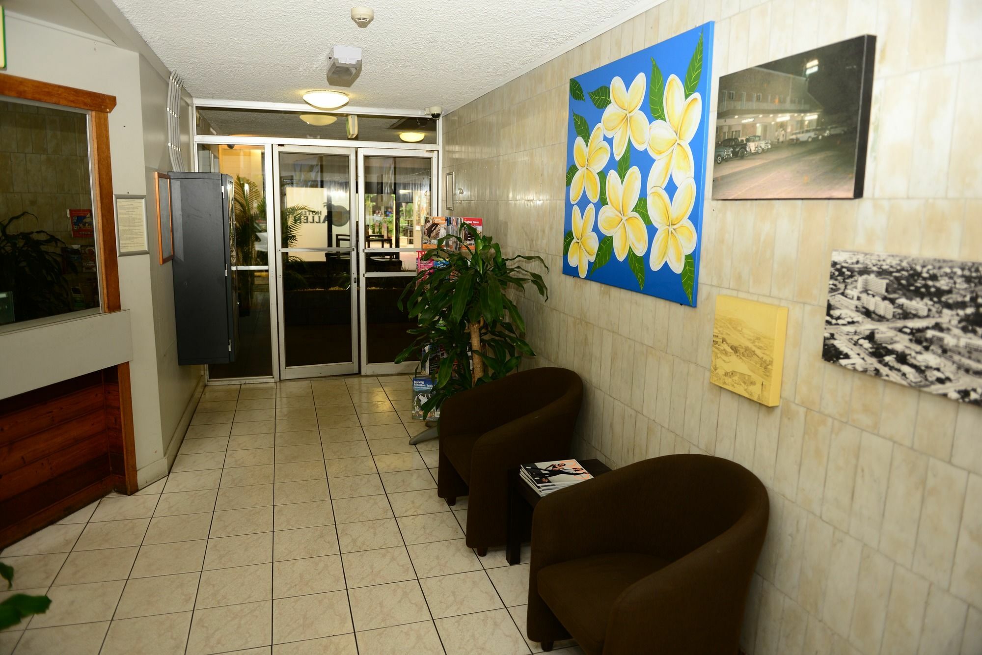 טאונסביל Hotel Allen מראה חיצוני תמונה